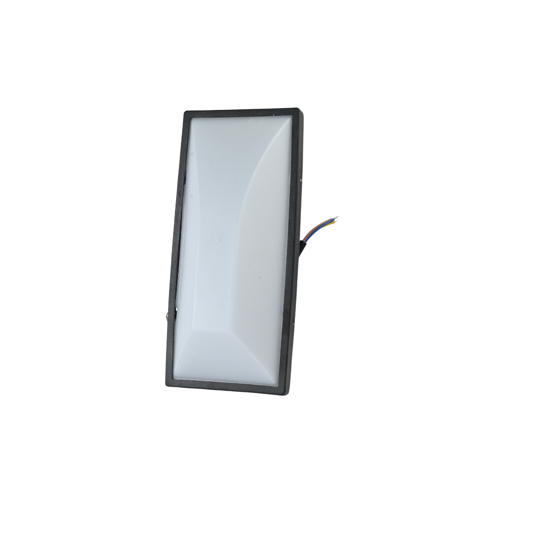 MIDLAND 15W BULKHEAD FLAT LED WALL LIGHT