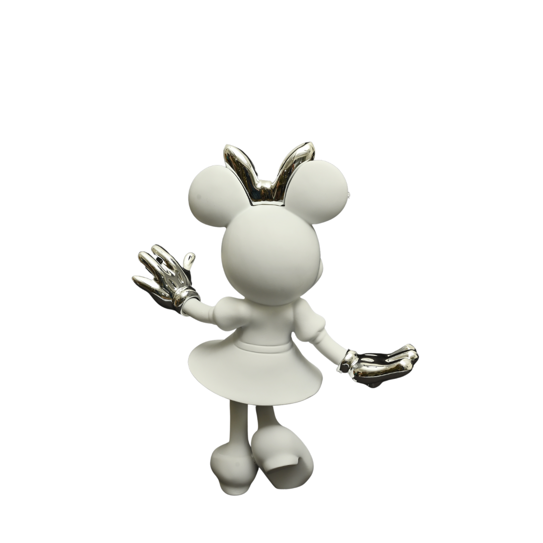 MIDLAND MINNIE RESIN FIGURE FOR SHOWCASING | WHITE SILVER